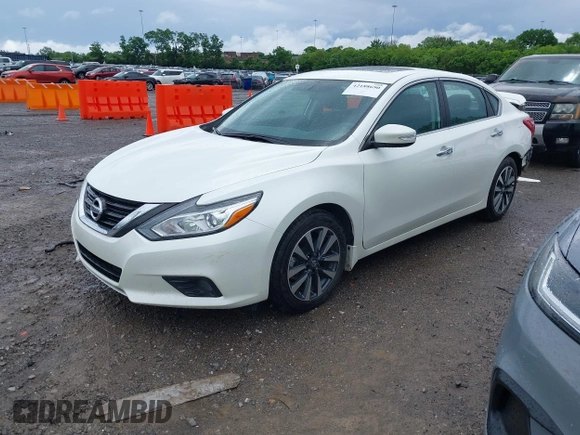 2016 Nissan Altima SR with VIN 1N4AL3AP8GC159145, listed as a IAAI auction lot 42188690 with 28,403 mi miles and . Bid and sale history available at DreamBid. Image 2.