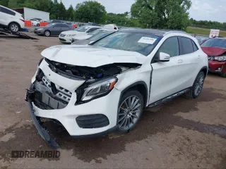 2019 Mercedes-Benz GLA 250 z VIN WDCTG4EB5KU015478, wystawiony jako IAAI lot #41488368 z przebiegiem Nie podano mil oraz . Historia ofert i sprzedaży dostępna na DreamBid. Obrazek 2.