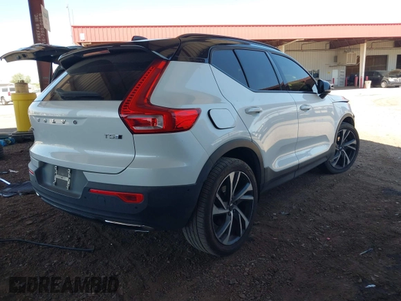 2019 Volvo XC40 Momentum с VIN YV4162XZ5K2016041, выставлен на аукционе IAAI как лот 42565362 с пробегом 112 329 миль миль и . История ставок и продаж доступна на DreamBid. Изображение 4.