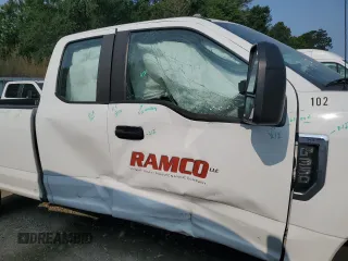 2021 Ford F-350 z VIN 1FT8X3ANXMEE03860, wystawiony jako Copart lot #62225245 z przebiegiem 49 942 mil mil oraz Szkoda całkowita • Salvage title. Historia ofert i sprzedaży dostępna na DreamBid. Obrazek 9.