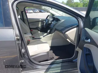 2016 Ford Focus SE with VIN 1FADP3F26GL207417, listed as a IAAI auction lot 42107442 with 116,700 mi miles. Bid and sale history available at carsss.com. Image 5.