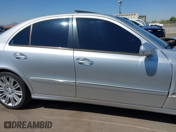 2007 Mercedes-Benz E-Class 3.5L with VIN WDBUF56X07B174780, listed as a IAAI auction lot 42007204 with 150,527 mi miles. Bid and sale history available at carsss.com. Image 13.