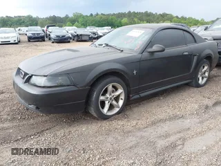2000 Ford Mustang with VIN 1FAFP4049YF192453, listed as a IAAI auction lot 41937024 with 199,893 mi miles. Bid and sale history available at carsss.com. Image 2.