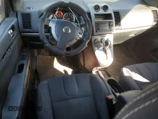 2011 Nissan Sentra SE-R z VIN 3N1BB6AP6BL708974, wystawiony jako Copart lot #42222005 z przebiegiem 180 346 mil mil oraz Szkoda całkowita • Salvage title. Historia ofert i sprzedaży dostępna na DreamBid. Obrazek 8.