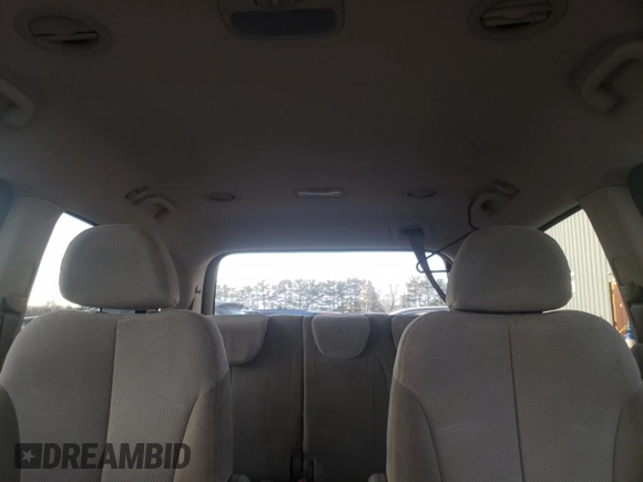 2011 Kia Sedona EX with VIN KNDMH4C7XB6400674, listed as a Copart auction lot 89223325 with 220,584 mi miles and Clean Title. Bid and sale history available at carsss.com. Image 10.