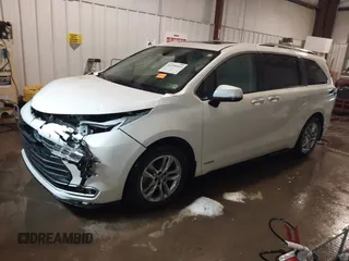 2021 Toyota Sienna Limited with VIN 5TDZSKFCXMS031760, listed as a IAAI auction lot 41294945 with 68,804 mi miles and . Bid and sale history available at DreamBid. Image 2.