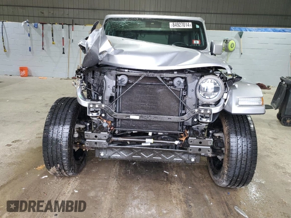 2021 Jeep Wrangler Unlimited Sahara Altitude with VIN 1C4HJXEN1MW692690, listed as a Copart auction lot 84927014 with 34,268 mi miles and Salvage title. Bid and sale history available at DreamBid. Image 5.