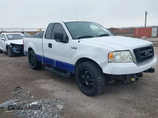 2004 Ford F-150 XL with VIN 1FTRF12W14NC13920, listed as a IAAI auction lot 41702497 with 196,718 mi miles. Bid and sale history available at carsss.com. Image 1.