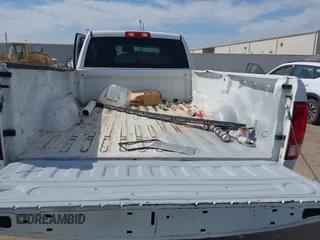 2018 Ram 2500 Tradesman с VIN 3C6TR4HT1JG277334, выставлен на аукционе IAAI как лот 42058908 с пробегом 60 589 миль миль и . История ставок и продаж доступна на DreamBid. Изображение 17.