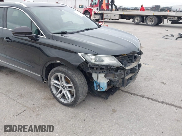 2017 Lincoln MKC Reserve with VIN 5LMTJ3DH9HUL14173, listed as a IAAI auction lot 42126106 with 140,000 mi miles and . Bid and sale history available at DreamBid. Image 19.