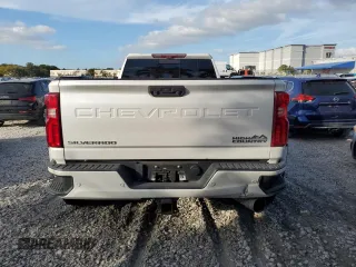 2020 Chevrolet Silverado 3500HD High Country with VIN 1GC4YVEY0LF292045, listed as a Copart auction lot 43163175 with 79,232 mi miles and Salvage Title. Bid and sale history available at DreamBid. Image 6.