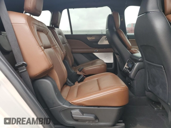 2021 Lincoln Aviator Reserve z VIN 5LM5J7XCXMGL19293, wystawiony jako Copart lot #64761565 z przebiegiem 61 614 mil mil oraz Szkoda całkowita • Salvage title. Historia ofert i sprzedaży dostępna na DreamBid. Obrazek 11.