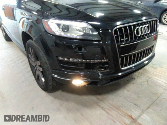 2014 Audi Q7 Premium Plus z VIN WA1LMAFE3ED013667, wystawiony jako IAAI lot #40940362 z przebiegiem 111 599 mil mil oraz . Historia ofert i sprzedaży dostępna na DreamBid. Obrazek 6.
