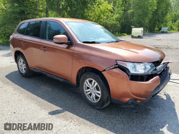 2014 Mitsubishi Outlander SE with VIN JA4JZ3AX3EZ601472, listed as a Copart auction lot 62324255 with 232,976 mi miles and Clean title. Bid and sale history available at DreamBid. Image 4.