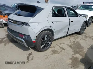 2025 Hyundai Ioniq 5 z VIN 7YAKM4DA8SY002745, wystawiony jako IAAI lot #42135641 z przebiegiem 686 mil mil oraz . Historia ofert i sprzedaży dostępna na DreamBid. Obrazek 4.