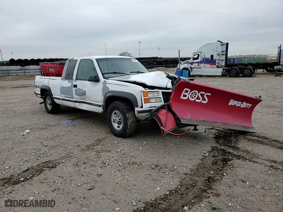 2000 GMC Sierra 2500 with VIN 1GTGK29R4YF479120, listed as a Copart auction lot 41454575 with 207,166 mi miles and Salvage Title. Bid and sale history available at carsss.com. Image 11.