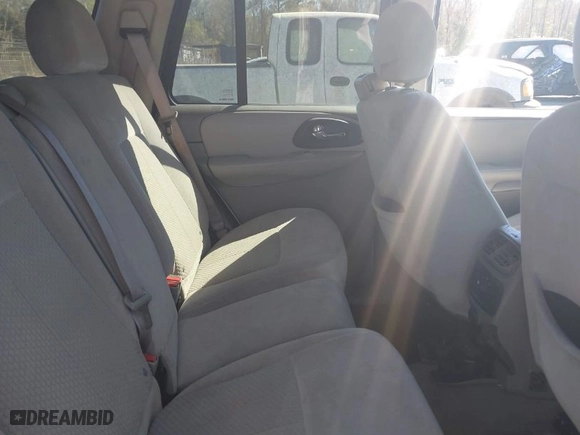 2007 Chevrolet TrailBlazer LT with VIN 1GNDS13S472204966, listed as a IAAI auction lot 41878317 with 253,490 mi miles. Bid and sale history available at carsss.com. Image 8.