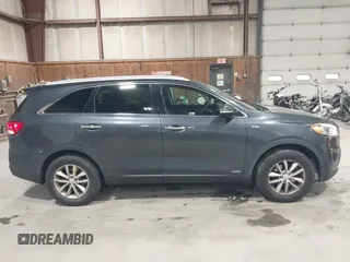 2017 Kia Sorento LX with VIN 5XYPGDA38HG250523, listed as a IAAI auction lot 41965678 with 100,794 mi miles. Bid and sale history available at carsss.com. Image 13.