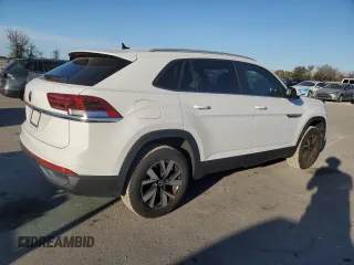 2020 Volkswagen Atlas SE with VIN 1V23C2CA7LC229913, listed as a Copart auction lot 42679504 with 62,480 mi miles and . Bid and sale history available at DreamBid. Image 3.