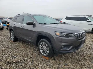 2019 Jeep Cherokee Latitude Plus with VIN 1C4PJMLB7KD442298, listed as a Copart auction lot 86819504 with 62,525 mi miles and Salvage title. Bid and sale history available at DreamBid. Image 4.