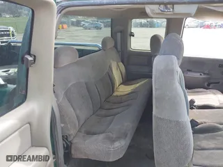 1999 Chevrolet Silverado 1500 LS with VIN 2GCEC19T5X1140995, listed as a IAAI auction lot 41879076 with 1 mi miles. Bid and sale history available at carsss.com. Image 8.