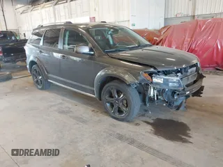 2019 Dodge Journey Crossroad z VIN 3C4PDCGG9KT717767, wystawiony jako IAAI lot #42179967 z przebiegiem 98 686 mil mil oraz . Historia ofert i sprzedaży dostępna na DreamBid. Obrazek 1.