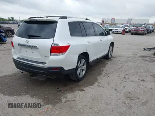 2012 Toyota Highlander Limited с VIN 5TDDK3EH6CS100245, выставлен на аукционе IAAI как лот 42125324 с пробегом 106 156 миль миль и . История ставок и продаж доступна на DreamBid. Изображение 4.