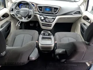 2018 Chrysler Pacifica Touring Plus with VIN 2C4RC1FG1JR178192, listed as a Copart auction lot 49412905 with 38,683 mi miles and Salvage Title. Bid and sale history available at DreamBid. Image 8.