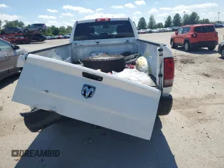 2017 Ram 2500 Tradesman z VIN 3C6TR4HT8HG578001, wystawiony jako Copart lot #62586865 z przebiegiem 261 103 mil mil oraz Szkoda całkowita • Salvage title. Historia ofert i sprzedaży dostępna na DreamBid. Obrazek 6.