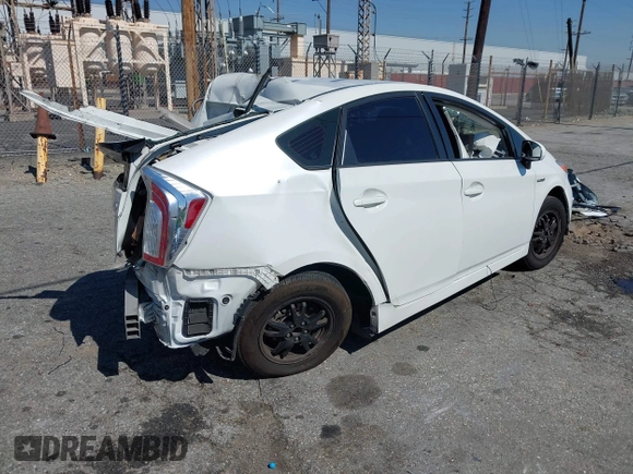 2014 Toyota Prius Four with VIN JTDKN3DU8E0386120, listed as a IAAI auction lot 41620589 with Not Provided miles. Bid and sale history available at carsss.com. Image 4.