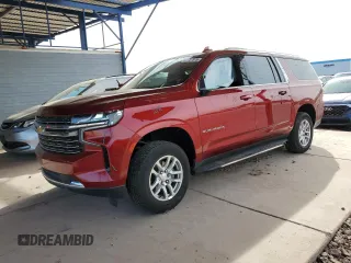 2021 Chevrolet Suburban LT z VIN 1GNSKCKD5MR267826, wystawiony jako Copart lot #87757575 z przebiegiem 100 473 mil mil oraz Szkoda całkowita • Salvage title. Historia ofert i sprzedaży dostępna na DreamBid. Obrazek 1.