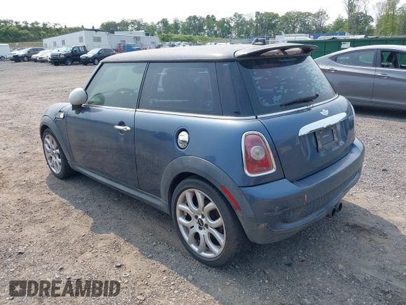 2010 MINI Hardtop S with VIN WMWMF7C54ATZ74321, listed as a IAAI auction lot 42409281 with 193,547 mi miles and . Bid and sale history available at DreamBid. Image 3.