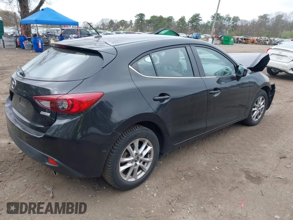 2014 Mazda 3 i Touring z VIN JM1BM1L73E1100378, wystawiony jako IAAI lot #42069396 z przebiegiem 91 973 mil mil oraz . Historia ofert i sprzedaży dostępna na DreamBid. Obrazek 4.