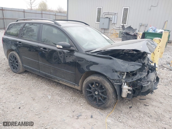 2008 Volvo V50 2.4L with VIN YV1MW382282379746, listed as a IAAI auction lot 42023404 with 182,247 mi miles. Bid and sale history available at carsss.com. Image 1.