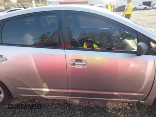 2005 Toyota Prius with VIN JTDKB20U853027020, listed as a IAAI auction lot 42084542 with 147,426 mi miles and . Bid and sale history available at DreamBid. Image 13.
