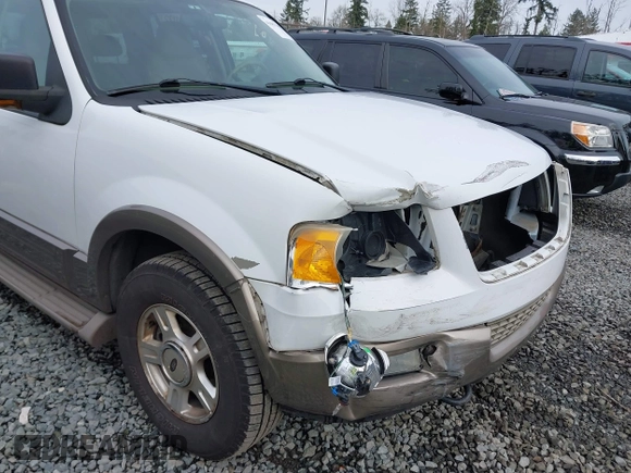 2003 Ford Expedition Eddie Bauer z VIN 1FMFU18L33LC34859, wystawiony jako IAAI lot #41681166 z przebiegiem 200 210 mil mil oraz . Historia ofert i sprzedaży dostępna na DreamBid. Obrazek 6.