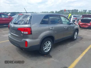 2015 Kia Sorento LX with VIN 5XYKT3A64FG611172, listed as a IAAI auction lot 42007348 with 120,426 mi miles. Bid and sale history available at carsss.com. Image 4.