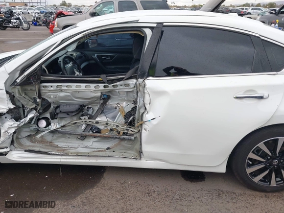 2018 Nissan Altima 2.5 SV with VIN 1N4AL3AP9JC276255, listed as a IAAI auction lot 41700116 with 1 mi miles. Bid and sale history available at carsss.com. Image 13.