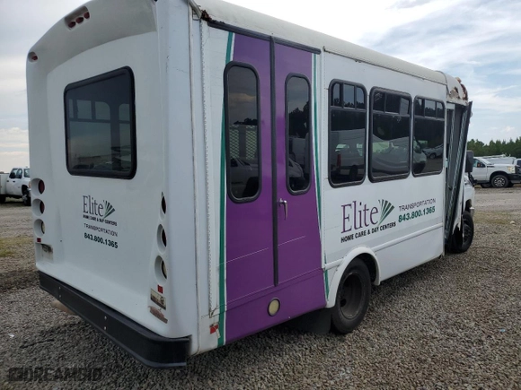 2015 Ford Econoline Commercial Cutaway with VIN 1FDEE3FL8FDA16096, listed as a Copart auction lot 68646434 with 243,644 mi miles and Salvage Title. Bid and sale history available at carsss.com. Image 10.