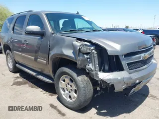 2008 Chevrolet Tahoe 2LT with VIN 1GNFC13028R127513, listed as a IAAI auction lot 42260601 with 139,491 mi miles and . Bid and sale history available at DreamBid. Image 1.