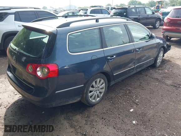 2008 Volkswagen Passat Komfort with VIN WVWXK73C58E234589, listed as a IAAI auction lot 42534711 with 156,519 mi miles and . Bid and sale history available at DreamBid. Image 4.