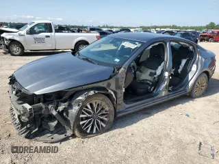 2023 Nissan Altima SV z VIN 1N4BL4DV6PN334209, wystawiony jako Copart lot #55767225 z przebiegiem 57 163 mil mil oraz Szkoda całkowita • Salvage title. Historia ofert i sprzedaży dostępna na DreamBid. Obrazek 1.