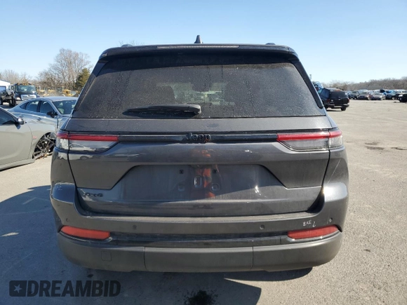 2024 Jeep Grand Cherokee Laredo X with VIN 1C4RJHAG3RC177071, listed as a Copart auction lot 46480755 with 6,031 mi miles and Salvage Title. Bid and sale history available at carsss.com. Image 6.