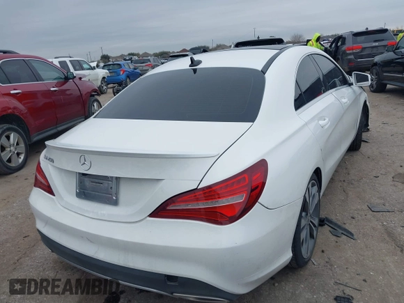 2019 Mercedes-Benz CLA 250 z VIN WDDSJ4EB1KN719681, wystawiony jako IAAI lot #41621921 z przebiegiem 35 672 mil mil oraz . Historia ofert i sprzedaży dostępna na DreamBid. Obrazek 4.
