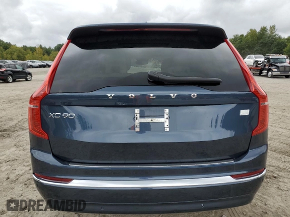 2023 Volvo XC90 Plus z VIN YV4H600N7P1982270, wystawiony jako Copart lot #71889094 z przebiegiem 9 077 mil mil oraz Szkoda całkowita • Salvage title. Historia ofert i sprzedaży dostępna na DreamBid. Obrazek 6.