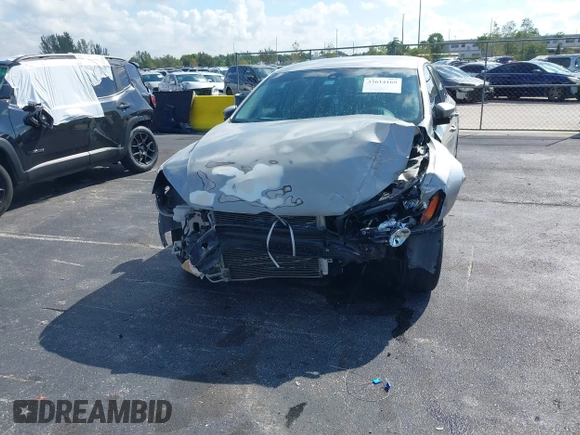2014 Volkswagen Passat Wolfsburg Edition z VIN 1VWAT7A33EC068969, wystawiony jako IAAI lot #42288942 z przebiegiem 69 560 mil mil oraz . Historia ofert i sprzedaży dostępna na DreamBid. Obrazek 6.