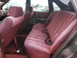 1993 Chevrolet Caprice with VIN 1G1BL53E4PR102257, listed as a Copart auction lot 85344924 with 228,725 mi miles and Salvage Title. Bid and sale history available at DreamBid. Image 10.