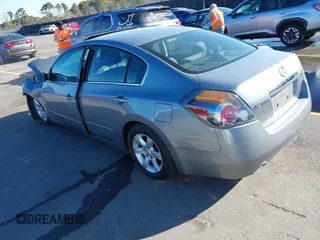 2007 Nissan Altima 2.5 S with VIN 1N4AL21E07N438232, listed as a IAAI auction lot 41859922 with 130,927 mi miles. Bid and sale history available at carsss.com. Image 3.