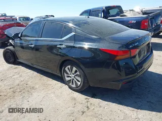 2020 Nissan Altima 2.5 S with VIN 1N4BL4BV5LC248141, listed as a IAAI auction lot 41902618 with 94,232 mi miles. Bid and sale history available at carsss.com. Image 3.