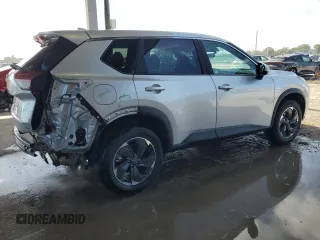 2025 Nissan Rogue SV with VIN 5N1BT3BA3SC826958, listed as a Copart auction lot 54581915 with 1,204 mi miles and Clean Title. Bid and sale history available at DreamBid. Image 3.